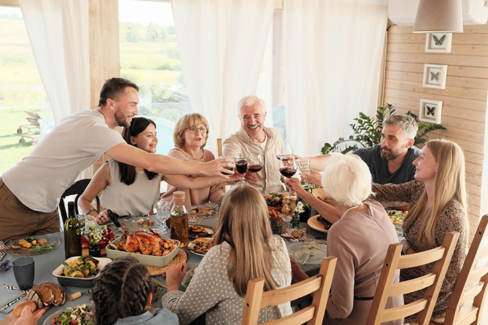 Couple Buys Discounted DNA Test As A Joke, Goes Wild As It Helps Solve Family’s 75-Year-Old Mystery