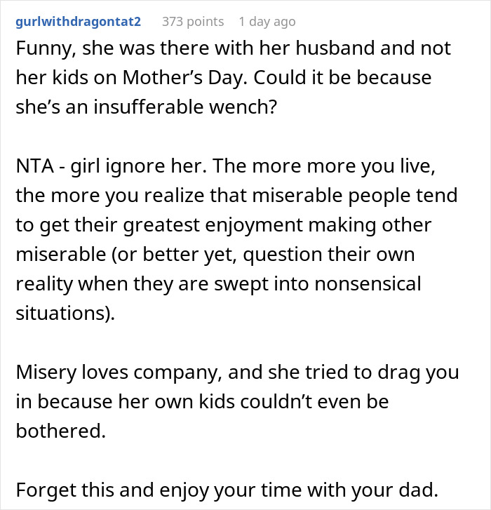 Karen Shames Dad For Celebrating Mother’s Day, Leaves Furious As His 19YO Daughter Defends Him Karen Shames Dad For Celebrating Mother’s Day, Leaves Furious As His 19YO Daughter Defends Him