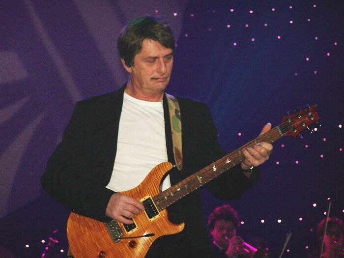 Mike Oldfield: Bio And Career Highlights
