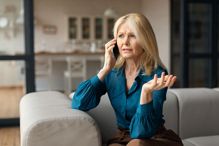 Woman Says 16YO Can Call Stepmom ‘Mom’ Even If She’s Not OK With It, Ex-MIL Goes Ballistic On Her