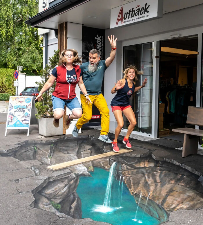 This Artist Turns Ordinary Streets Into Deep Holes, Oceans, And Wild Illusions (75 Pics)