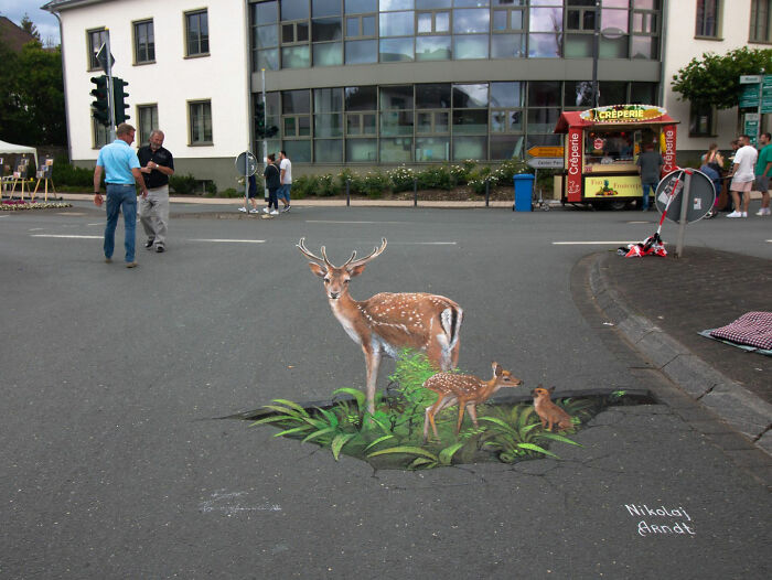 This Artist Turns Ordinary Streets Into Deep Holes, Oceans, And Wild Illusions (75 Pics)