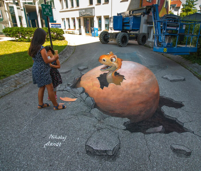 This Artist Turns Ordinary Streets Into Deep Holes, Oceans, And Wild Illusions (75 Pics)