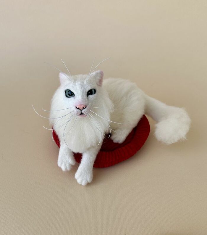 43 Wool Felted Cats With Over-The-Top Whiskers And Even Bigger Attitudes By Mary Derkach