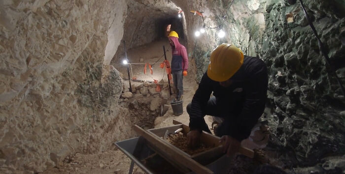 Mysterious Jerusalem Tunnel Fascinates Archaeologists, They Say It Is Unlike Anything They&rsquo;ve Seen
