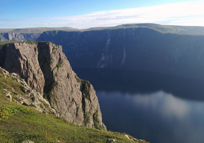 61 Stunning Views That Feel Like They Belong In Completely Different Parts Of The World