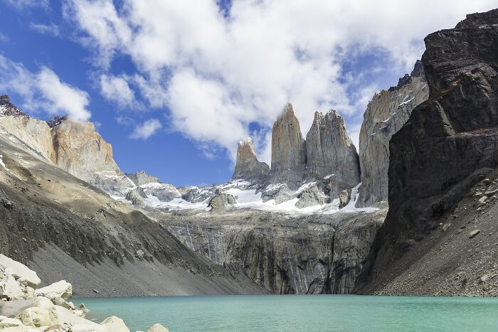 61 Stunning Views That Feel Like They Belong In Completely Different Parts Of The World