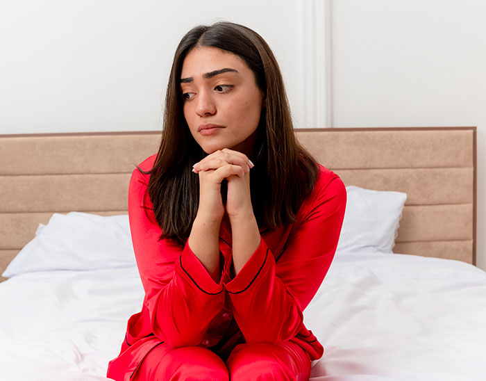 Guy Has A Blog About “Religious Nut GF” Because Of Her Business, Ends Up Single And Homeless Fast