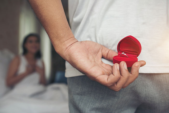 GF Finds Engagement Ring In BF’s Sock Drawer, Goes Ballistic After Seeing Another Woman Wearing It