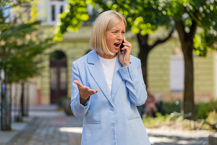 GF Finds Engagement Ring In BF’s Sock Drawer, Goes Ballistic After Seeing Another Woman Wearing It