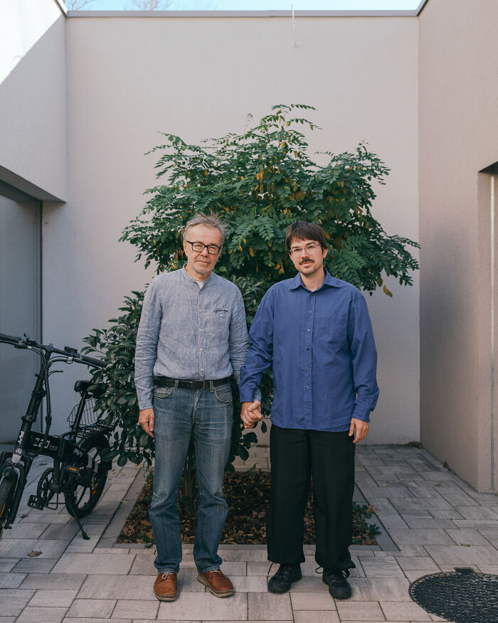 This Photographer Asked Fathers And Sons To Hold Hands In 15 Countries, And The Results Are Deeply Emotional This Photographer Asked Fathers And Sons To Hold Hands In 15 Countries, And The Results Are Deeply Emotional