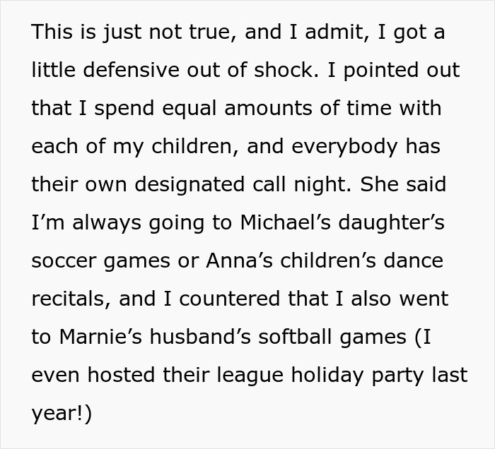 Childfree Daughter Wants Mom To Treat Her Dogs Like Grandkids, Unleashes A Family Jealousy Feud Childfree Daughter Wants Mom To Treat Her Dogs Like Grandkids, Unleashes A Family Jealousy Feud
