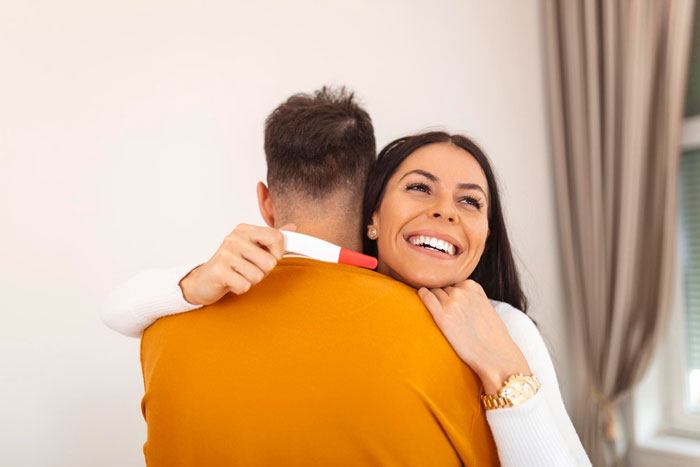 Man Spends A Work Trip Planning To Cheat On His Wife, Gets Stopped By A Pregnancy Test At The Door Man Spends A Work Trip Planning To Cheat On His Wife, Gets Stopped By A Pregnancy Test At The Door