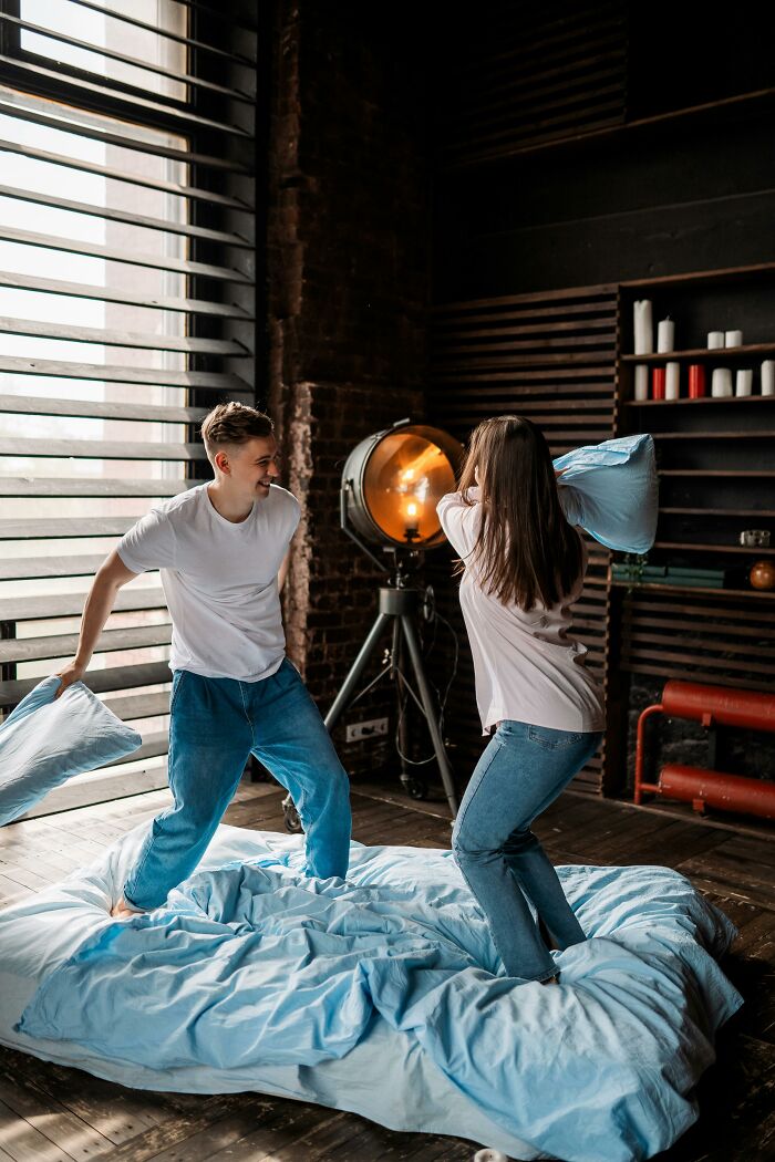 Relationship Expert Reveals 17 Green Flags That Matter More Than Big Romantic Gestures Relationship Expert Reveals 17 Green Flags That Matter More Than Big Romantic Gestures