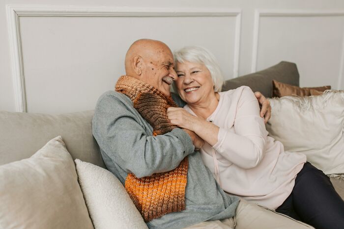 Relationship Expert Reveals 17 Green Flags That Matter More Than Big Romantic Gestures Relationship Expert Reveals 17 Green Flags That Matter More Than Big Romantic Gestures