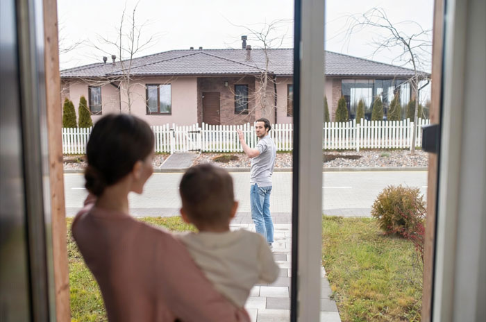 Mom Threatens Dad With CPS Over Dairy, Spends $1.5K On Tests That Prove He Was Right All Along