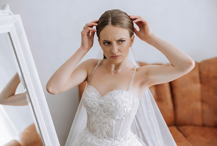 Bride Aghast To See MIL Donned In Purple At A Pink-And-Black-Themed Wedding, Vows To Alter Her Pics