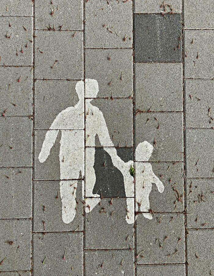 Parenting Expert Shares 25 Everyday Behaviors That Can Affect Children More Than Adults Realize Parenting Expert Shares 25 Everyday Behaviors That Can Affect Children More Than Adults Realize