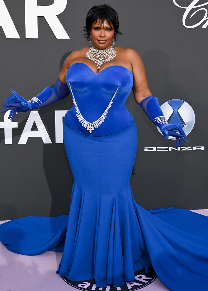 “She Looks Like The 1990 Holiday Barbie”: The 21 Biggest Fashion Fails From Cannes 2026 Red Carpet “She Looks Like The 1990 Holiday Barbie”: The 21 Biggest Fashion Fails From Cannes 2026 Red Carpet