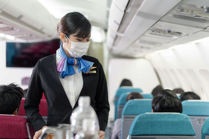 Egg Salad-Eater Stinks Up Plane, Still Complains About Passenger’s Soft White Noise Sounds
