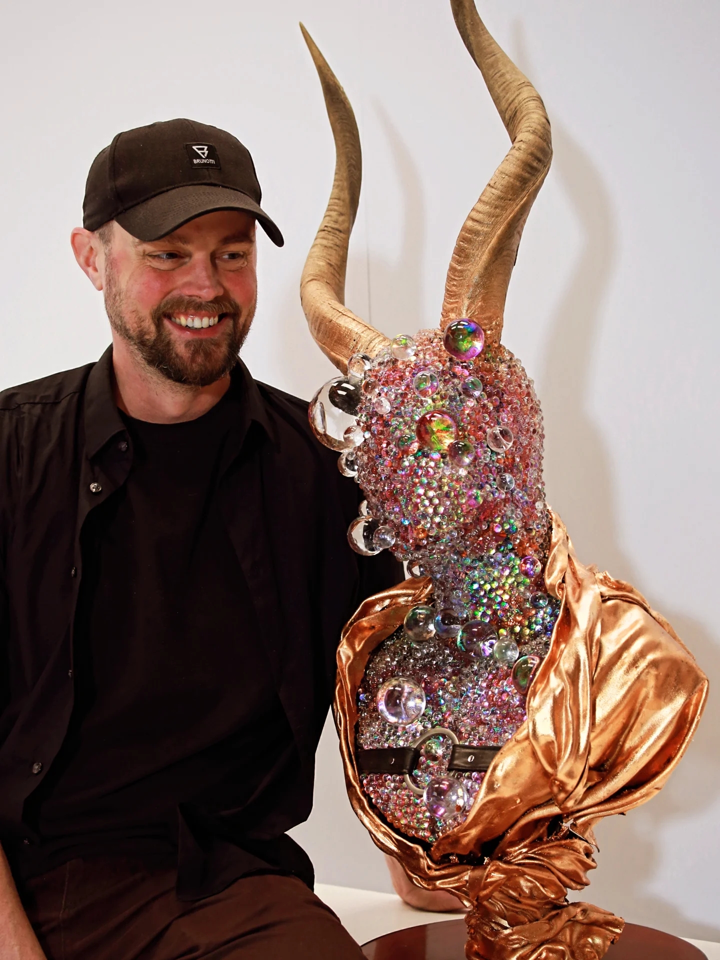 Amsterdam-Based Artist Creates Surreal Sculptures Inspired By Fairies, Flowers, Skeletons, And Insects (33 Pics) Amsterdam-Based Artist Creates Surreal Sculptures Inspired By Fairies, Flowers, Skeletons, And Insects (33 Pics)