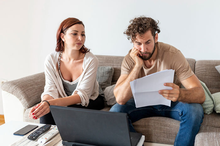 Wife Demands Prenup To Protect Her Income, Hubby Offers Her An 8% Interest Loan When She Needs Help Wife Demands Prenup To Protect Her Income, Hubby Offers Her An 8% Interest Loan When She Needs Help