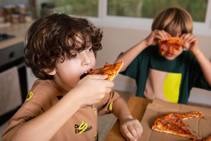 41 Pizza Delivery Drivers Share The Worst Customer Stories That Immediately Got Them Banned 41 Pizza Delivery Drivers Share The Worst Customer Stories That Immediately Got Them Banned