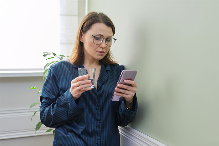 Mom Thinks Friend&rsquo;s Kids Are Her Husband&rsquo;s, Starts Taking Action And Learns More Than Expected
