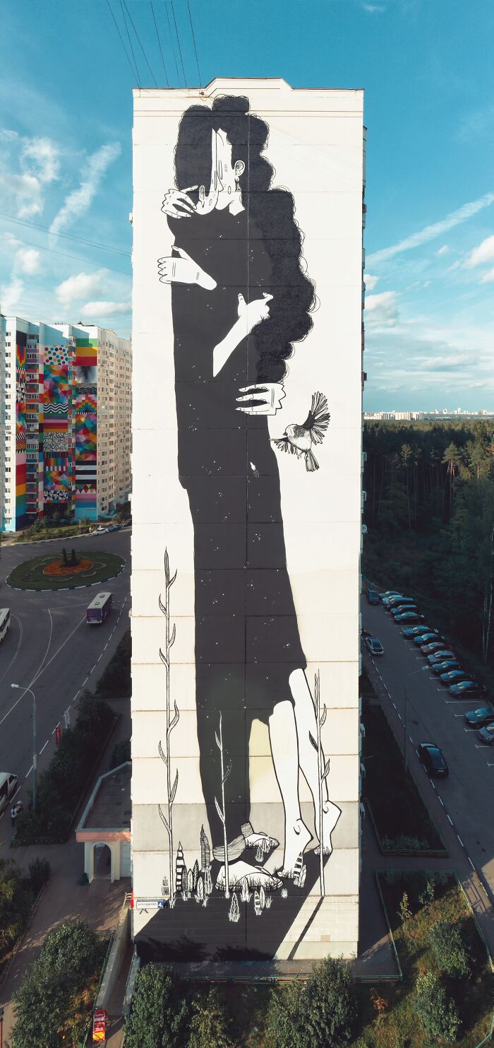 43 Black-And-White Murals By Alex Senna That Turn City Walls Into Stories 43 Black-And-White Murals By Alex Senna That Turn City Walls Into Stories