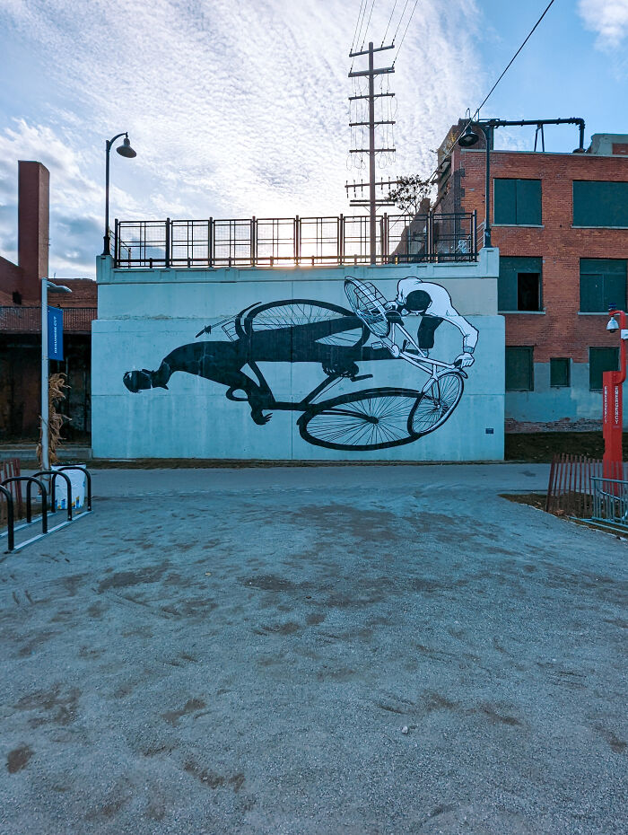 43 Black-And-White Murals By Alex Senna That Turn City Walls Into Stories 43 Black-And-White Murals By Alex Senna That Turn City Walls Into Stories