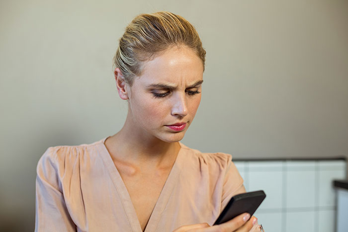 SIL Can’t Take Infertile Couple’s Whining Anymore, Snubs Them As They Show Up At 5 AM To Harass Her SIL Can’t Take Infertile Couple’s Whining Anymore, Snubs Them As They Show Up At 5 AM To Harass Her