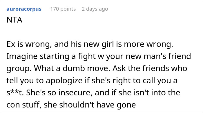 Cosplayer Avoids Ex All Day At Convention, Still Gets Accused Of Seeking Male Attention By His GF Cosplayer Avoids Ex All Day At Convention, Still Gets Accused Of Seeking Male Attention By His GF