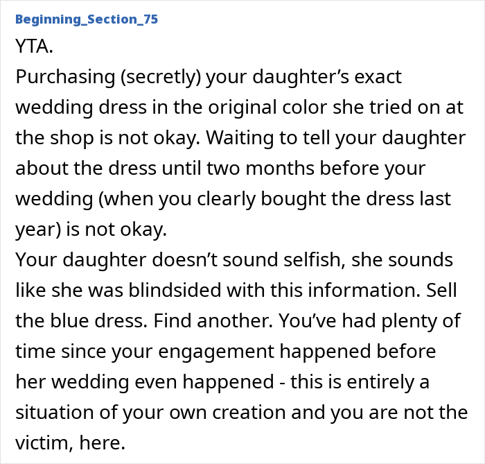Mom’s Wedding Dress Choice Angers Her Daughter And Splits The Internet: “Extremely Weird” Mom’s Wedding Dress Choice Angers Her Daughter And Splits The Internet: “Extremely Weird”