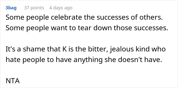 Woman Jealous Of Friend’s Life With His Rich Hubby, In Tears As He Claps Back To Her Nasty Comments Woman Jealous Of Friend’s Life With His Rich Hubby, In Tears As He Claps Back To Her Nasty Comments