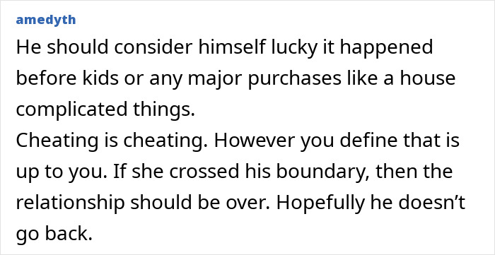 Guy Catches Fiancée Cheating On Him Red-Handed, She Defends Herself, Saying It Was “Just A Kiss” Guy Catches Fiancée Cheating On Him Red-Handed, She Defends Herself, Saying It Was “Just A Kiss”