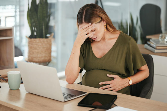 Germany Sends Pregnant American Home Fully Paid, She Realizes Just How Wild US Work Culture Is Germany Sends Pregnant American Home Fully Paid, She Realizes Just How Wild US Work Culture Is