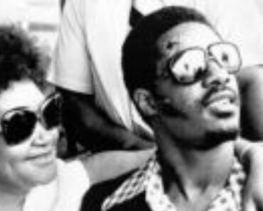 Lula-Mae-Hardaway-Stevie-mother (1) Stevie Wonder with his mother Lula Mae Hardaway