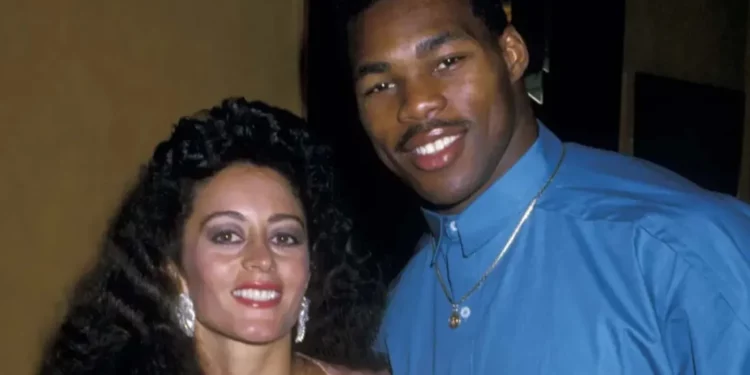 Cindy Grossman with her husband Herschel Walker Cindy Grossman with her husband Herschel Walker