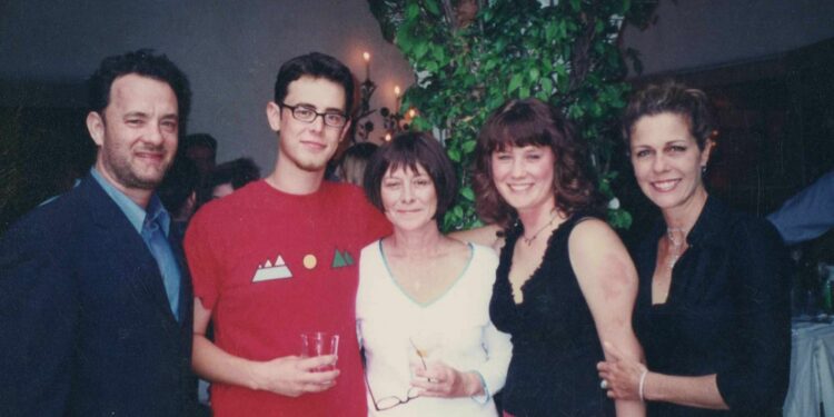 Samantha Lewes and her husband Tom Hanks and their childern