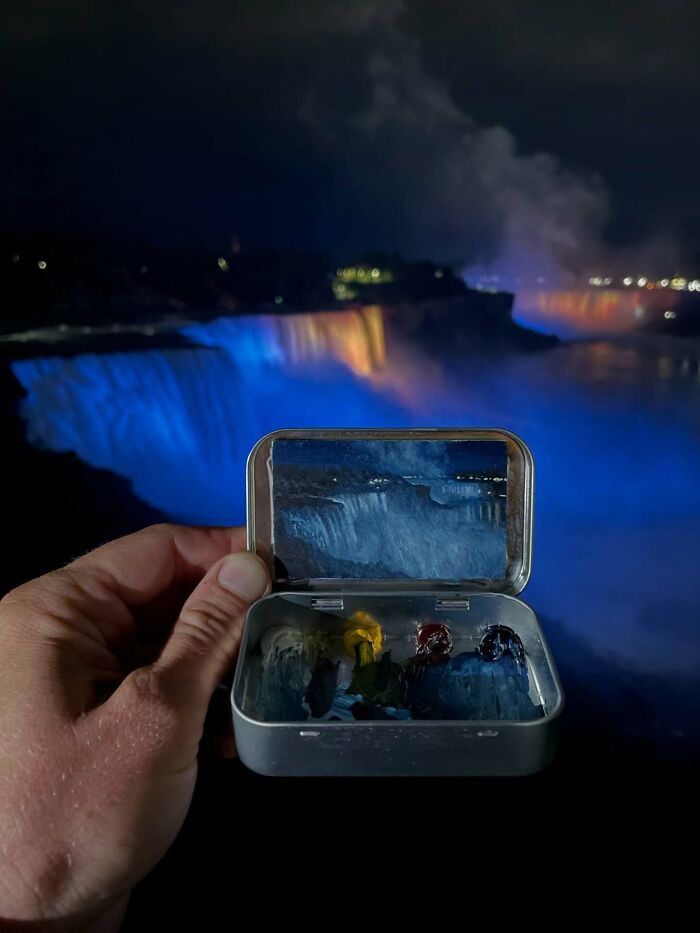 50 Tiny Landscapes And Cityscapes Painted In Altoid Tins By This Artist (New Pics) 50 Tiny Landscapes And Cityscapes Painted In Altoid Tins By This Artist (New Pics)