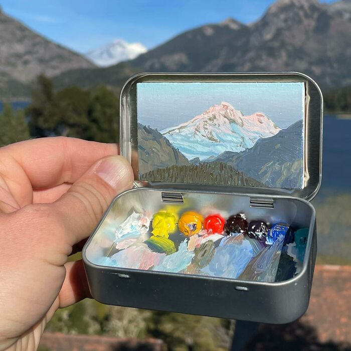 50 Tiny Landscapes And Cityscapes Painted In Altoid Tins By This Artist (New Pics) 50 Tiny Landscapes And Cityscapes Painted In Altoid Tins By This Artist (New Pics)