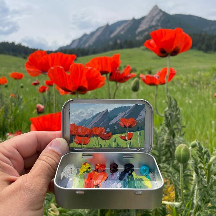 50 Tiny Landscapes And Cityscapes Painted In Altoid Tins By This Artist (New Pics) 50 Tiny Landscapes And Cityscapes Painted In Altoid Tins By This Artist (New Pics)
