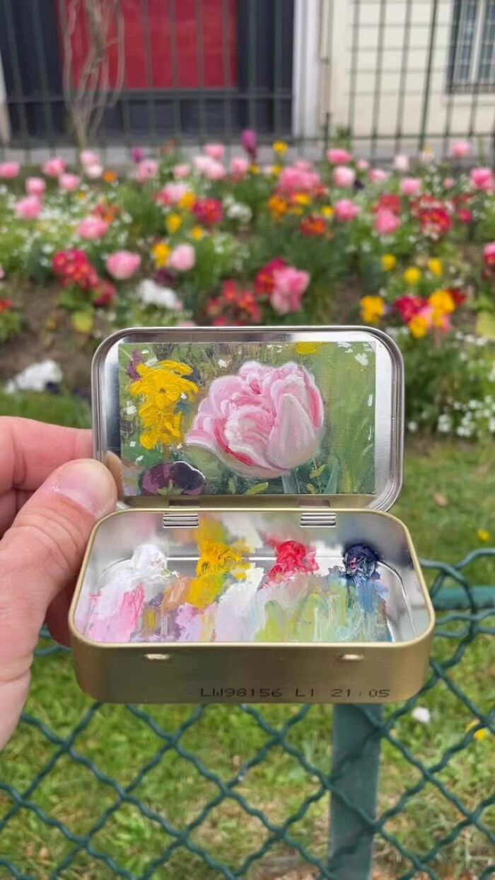 50 Tiny Landscapes And Cityscapes Painted In Altoid Tins By This Artist (New Pics) 50 Tiny Landscapes And Cityscapes Painted In Altoid Tins By This Artist (New Pics)