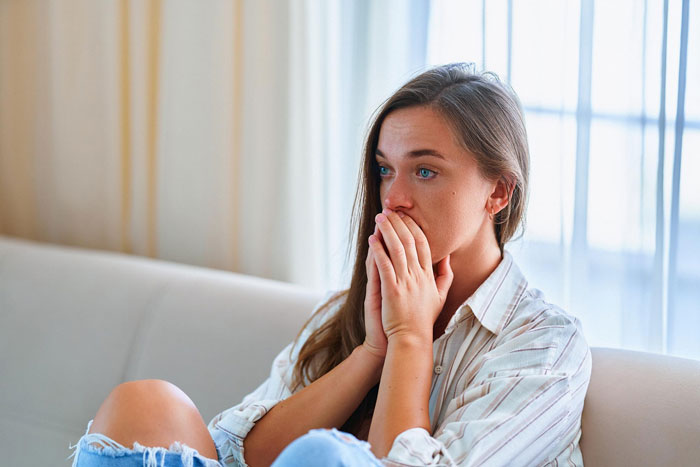 MOH’s Cheater Ex Is Best Man At Friend’s Wedding, She’s Frantic As She Can’t Even Look At Him