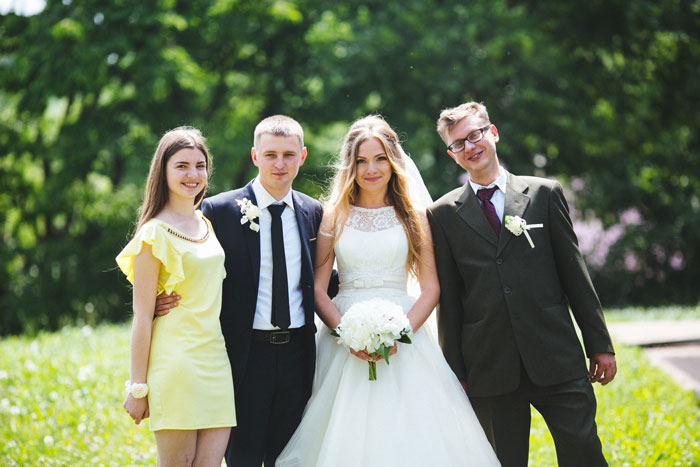 MOH’s Cheater Ex Is Best Man At Friend’s Wedding, She’s Frantic As She Can’t Even Look At Him