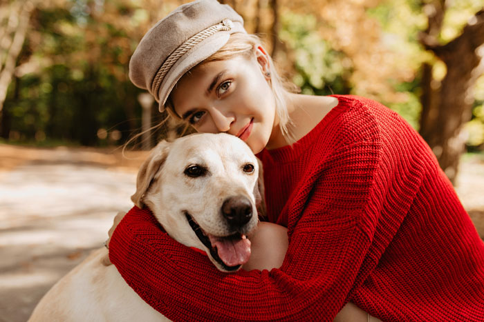 30YO Uses Woman&rsquo;s Rescue Dog To Meet Men, Owner Uncomfortable Watching Pup Turn Into Dating Prop