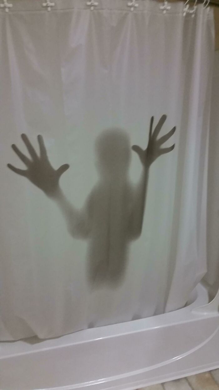 64 Quirky And Hilarious Shower Curtains That Perfectly Show People’s Personalities