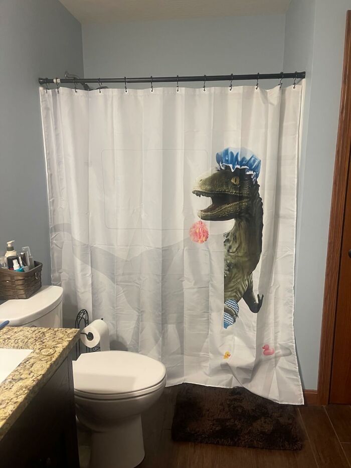 64 Quirky And Hilarious Shower Curtains That Perfectly Show People’s Personalities