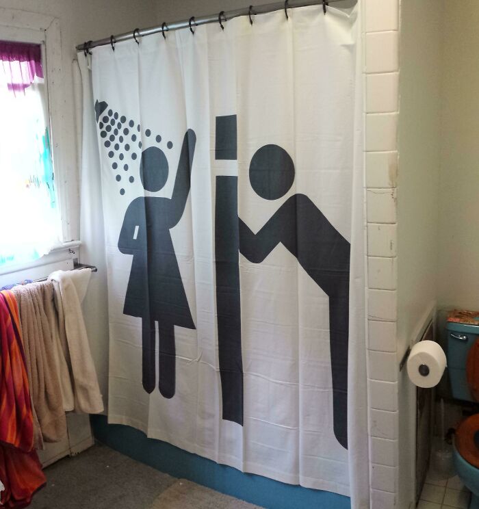 64 Quirky And Hilarious Shower Curtains That Perfectly Show People’s Personalities