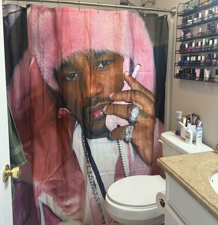 64 Quirky And Hilarious Shower Curtains That Perfectly Show People’s Personalities